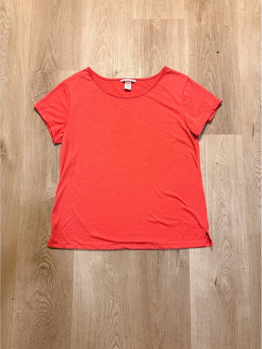 Victoria's Secret Hot Pink Scoop Neck T-Shirt Womens Size Medium Basics Preppy